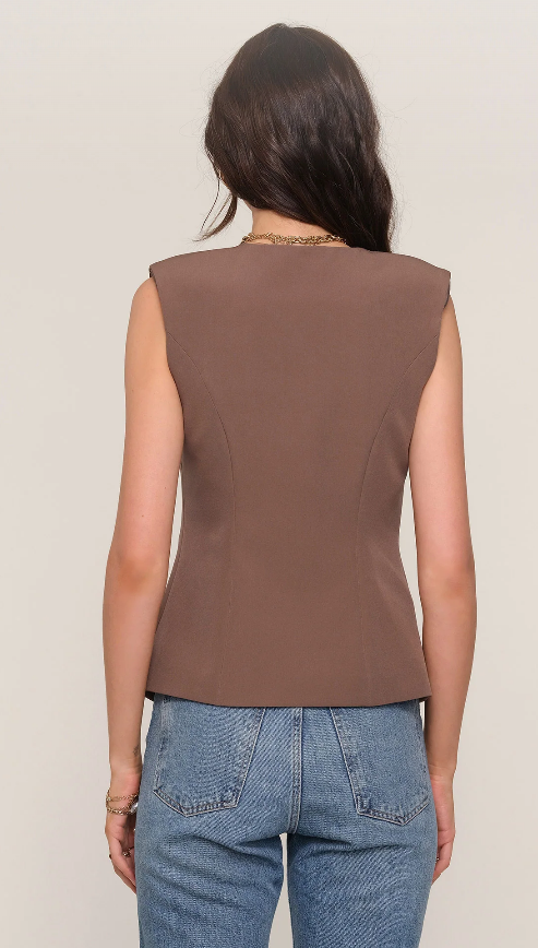 Roxanna Vest