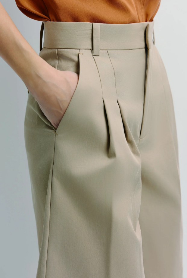 Mesure Pleated Bermuda Short