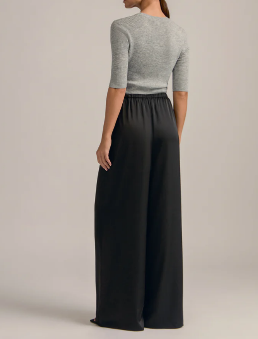 The Effortless Wide-Leg Pant