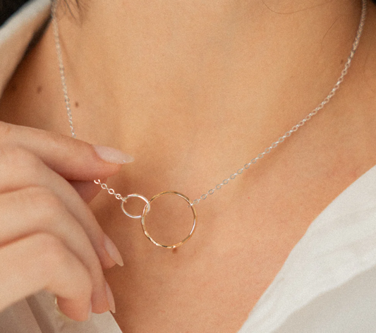 Interlocking Circle Necklace